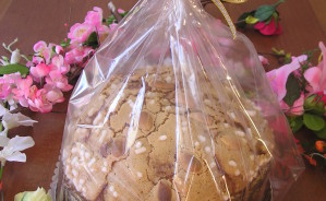 A.415 Panettone con glassa di mandorle incarto cellofan
