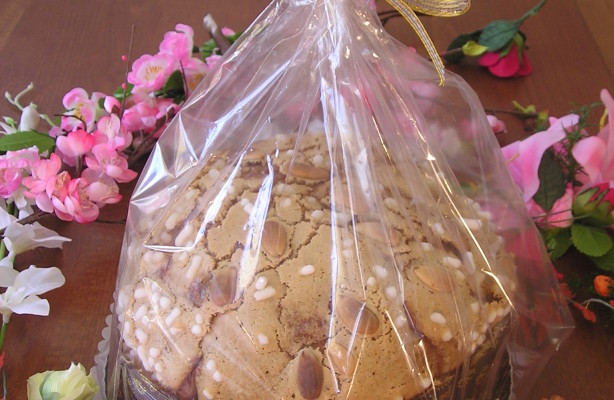 A.415 Panettone con glassa di mandorle incarto cellofan