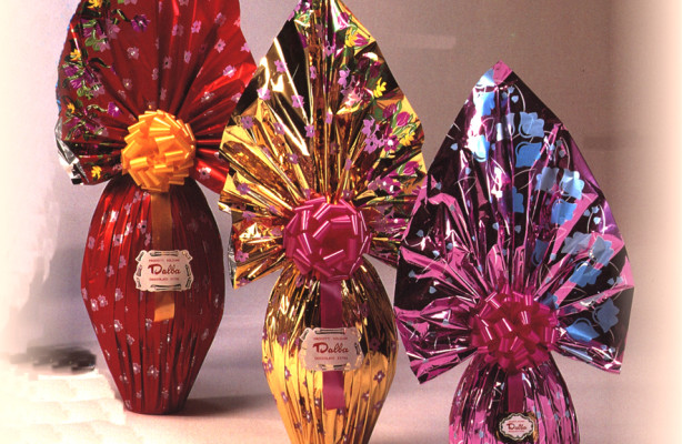 uova cioccolato fazzoletto dalba Art.055(gr.3500) – 050(gr.2500) – 045(gr.1800)
