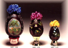 uovo cioccolato decorato  Art.145(gr.3500) -140(gr.1800) -135(gr.900)