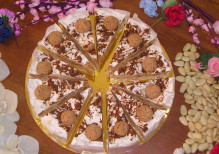 Art.1002 Torta di Torrone ten. kg.2,2             Amaretto