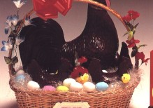 Art.125 gallo cioccolato con gallinelle