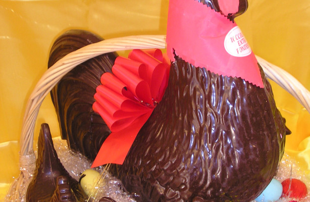 Art.125 gallo cioccolato con gallinelle