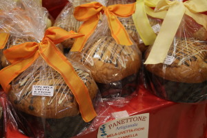 panettone- mela - uvetta - fichi - cellof