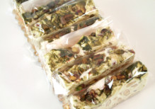 VARIEGATO PISTACCHIO PANETTO TORRONE MANDORLA da KG. 1,7 a fette